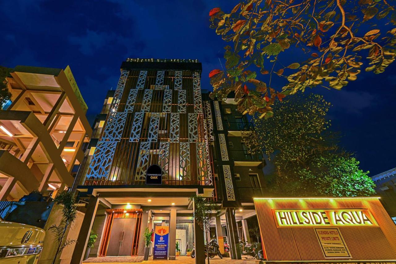 Super Townhouse Oak Hillside Aqua Hotel Khandagiri Exterior foto