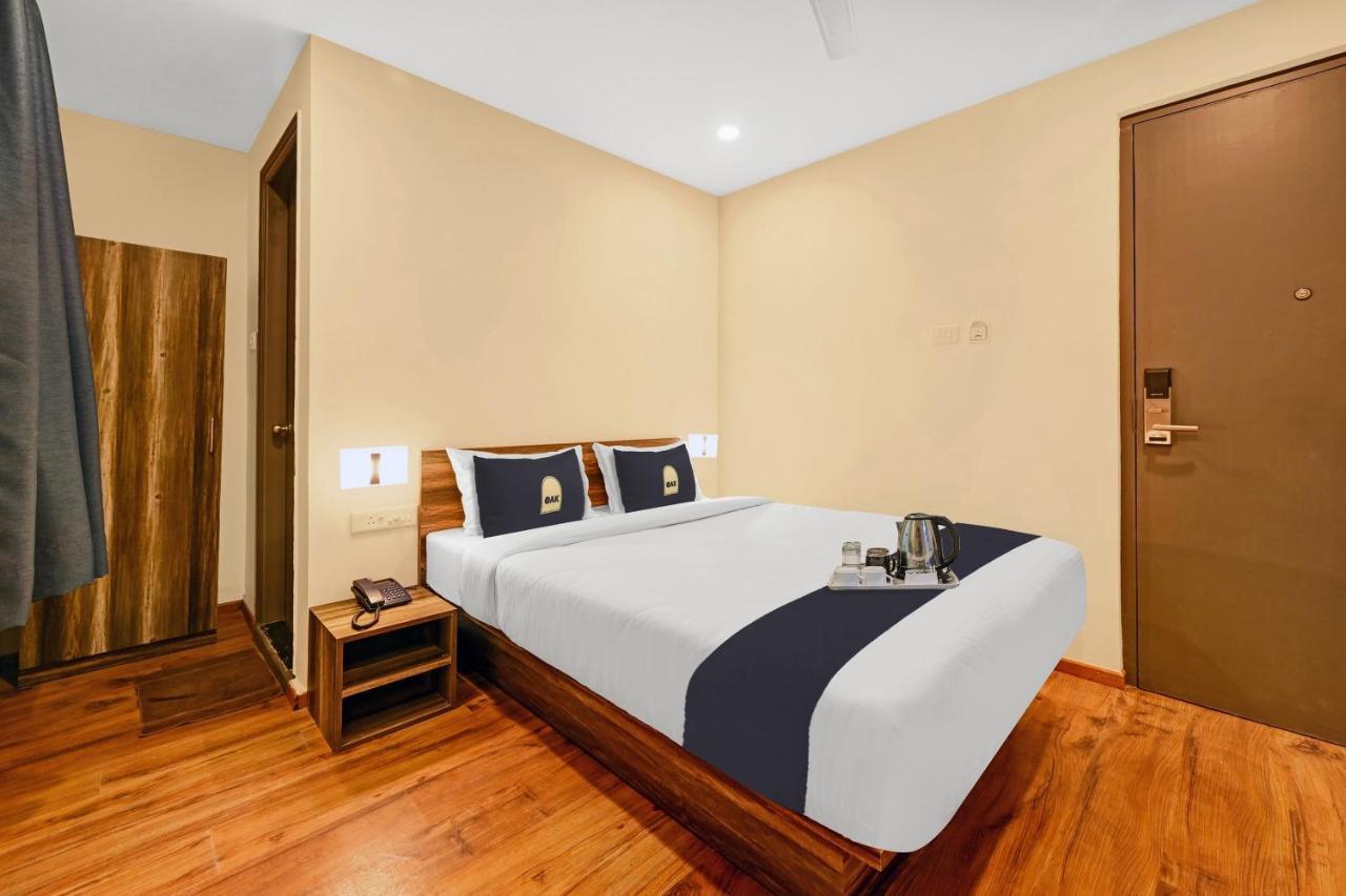 Super Townhouse Oak Hillside Aqua Hotel Khandagiri Exterior foto